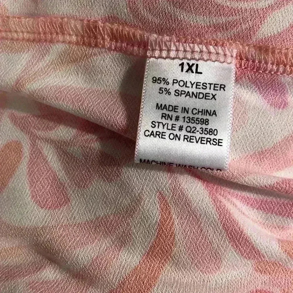 Cure Womens 1XL Blouse S/S Peach Pink and White Silver Rings at the top. - Picture 7 of 7